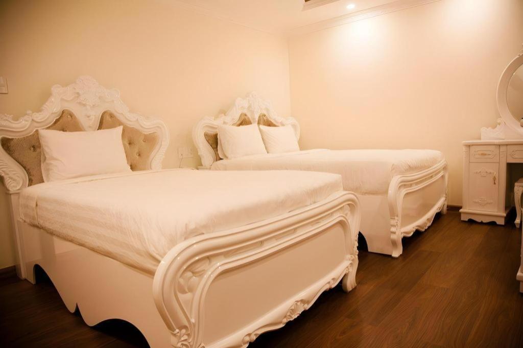 Hoa Sen Vang Hotel Dalat Bagian luar foto
