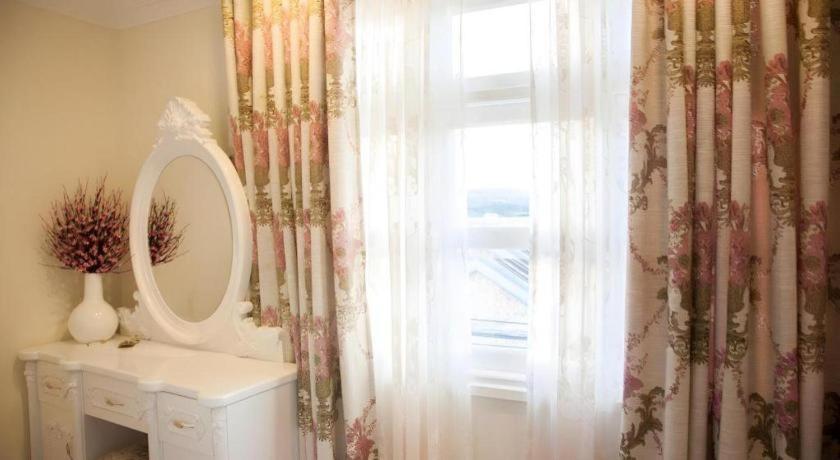 Hoa Sen Vang Hotel Dalat Bagian luar foto