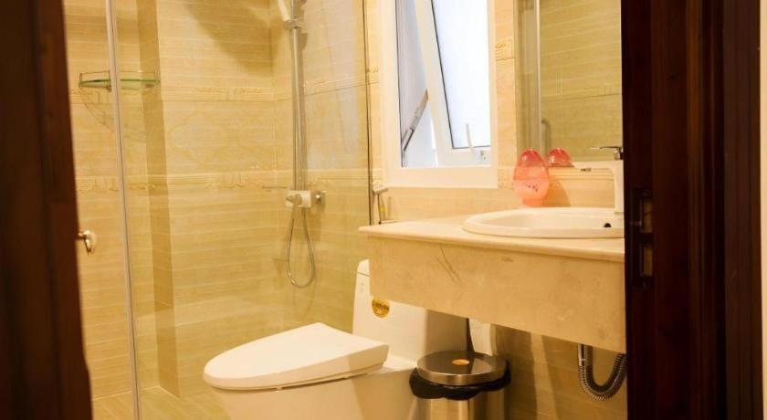 Hoa Sen Vang Hotel Dalat Bagian luar foto